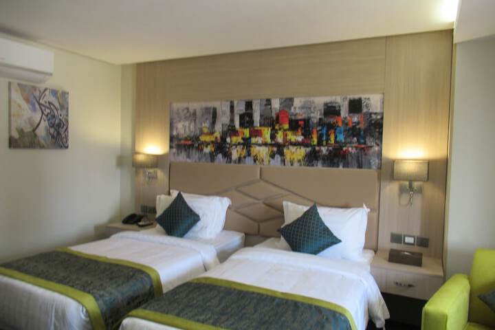 Room 3 of 55