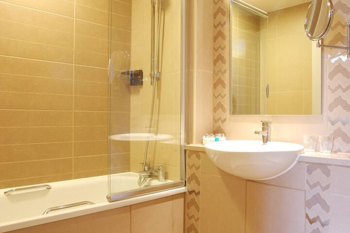 Clean Restrooms