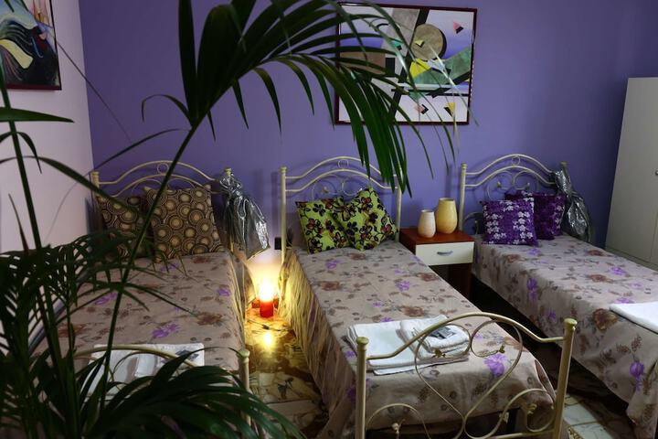 Room 14 of 30