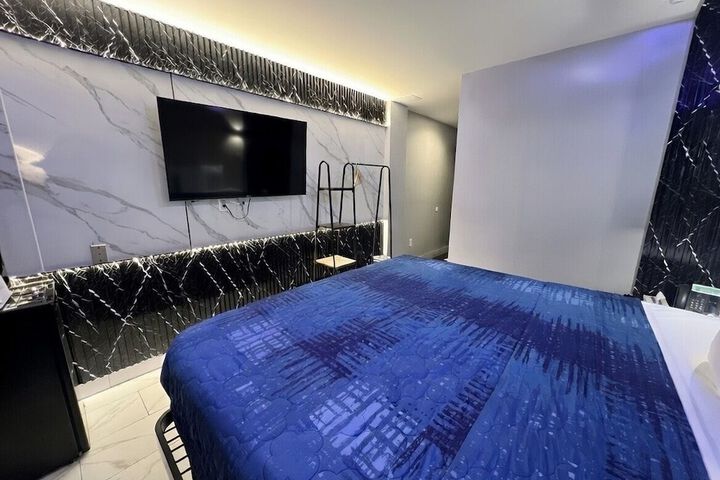 Room 7 of 21