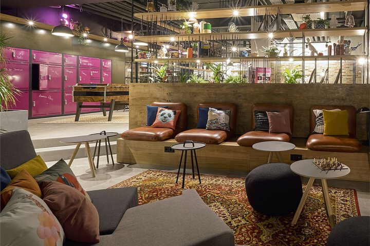 Entrance & Lobby