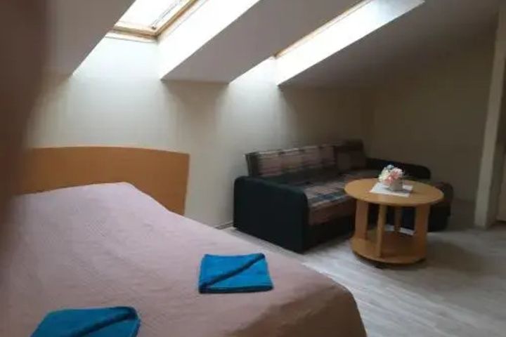 Room 2 of 12