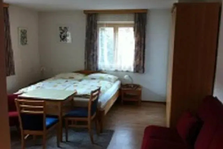 Room 3 of 3