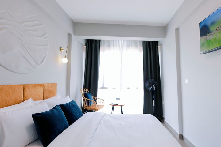 Room 34 of 61