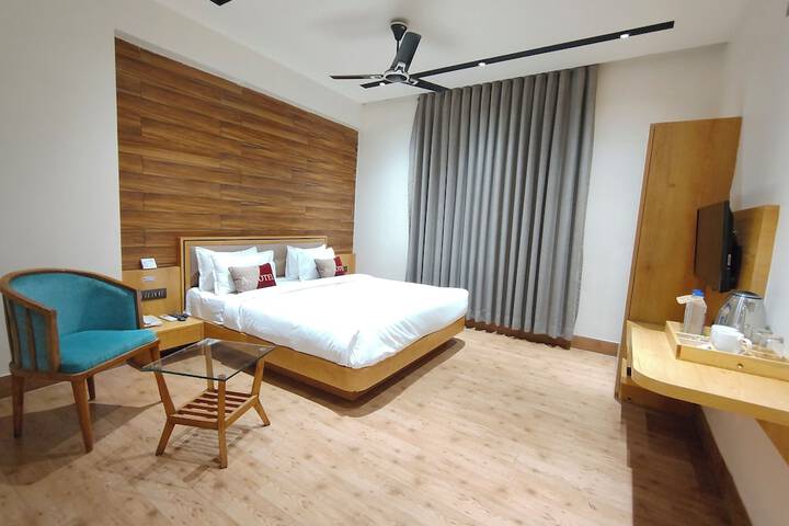 Room 12 of 49