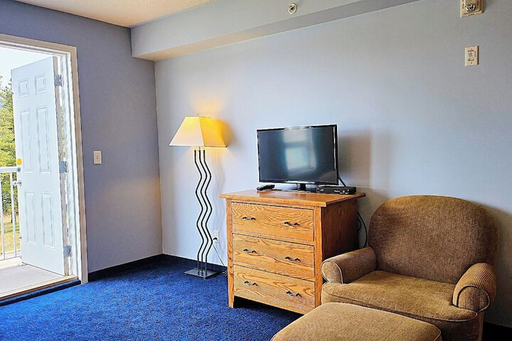 Room 8 of 41