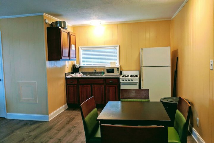 Dining Photos