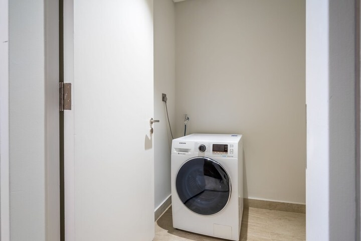 Laundry 175 of 216
