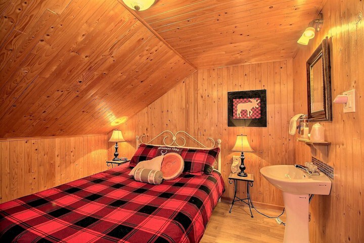 Room 8 of 42
