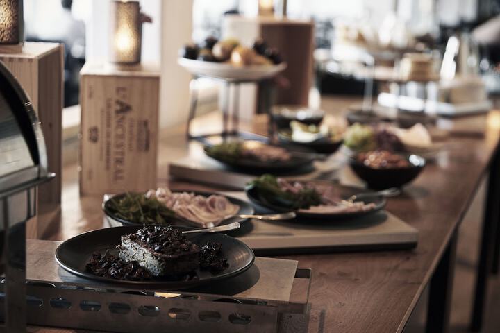 Dining 142 of 184