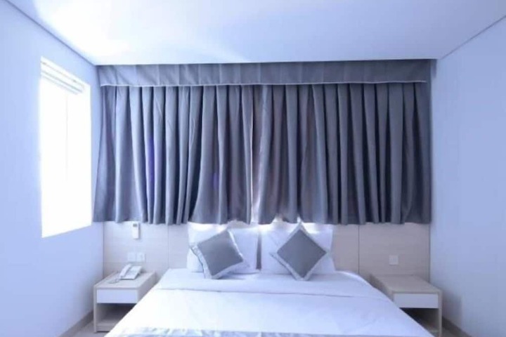 Room 22 of 36
