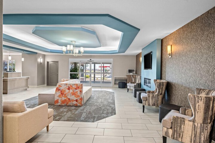 Hotel Interior 6 of 104