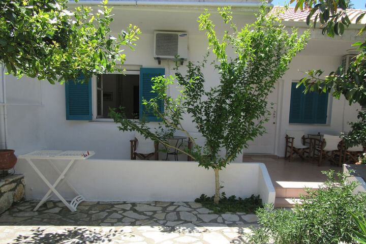 Terrace/Patio 4 of 17