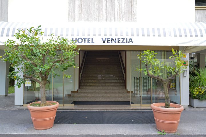 Hotel 68 of 79