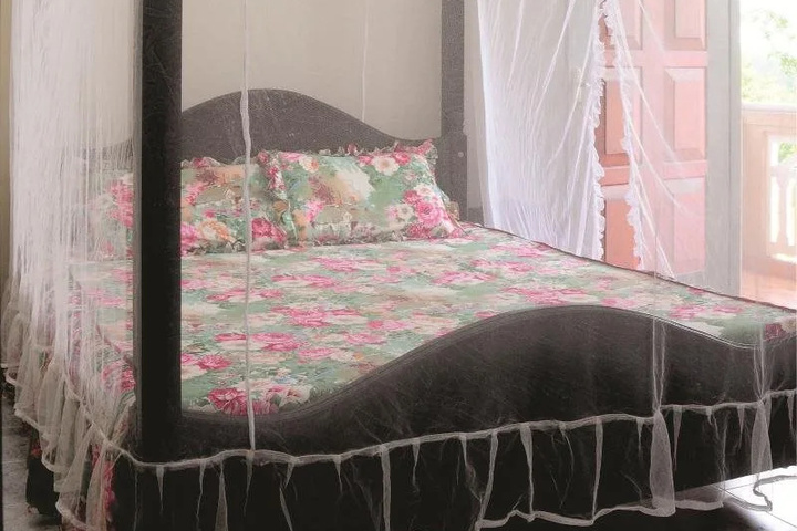 Room 4 of 14