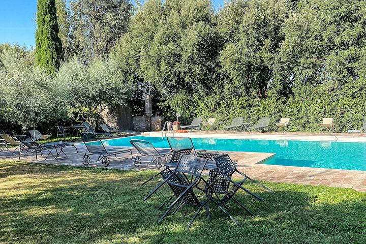 Pool 9 of 42