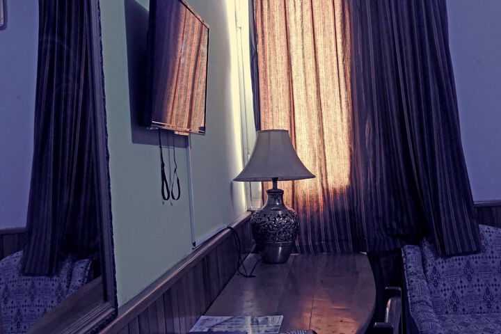 Room 8 of 35