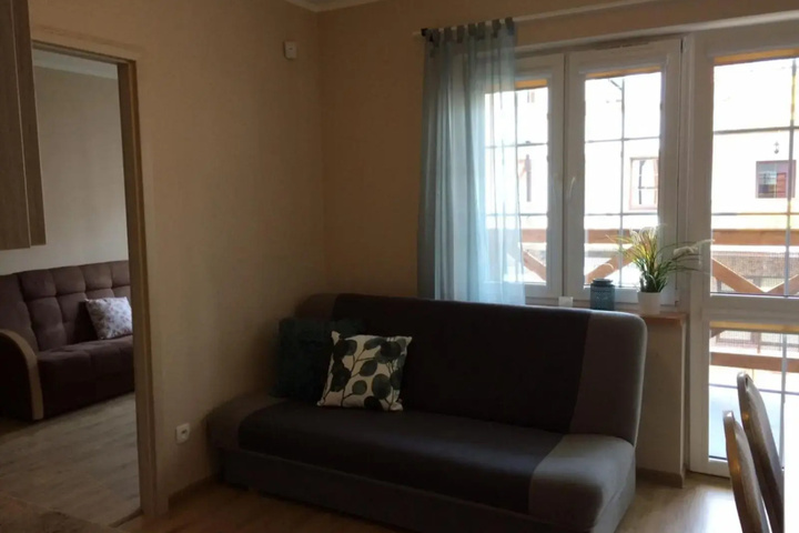 Room 3 of 16