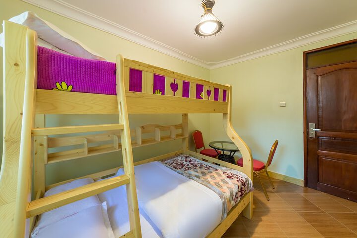 Room 10 of 38