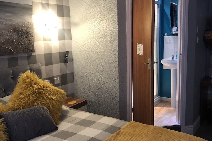 Room 21 of 30