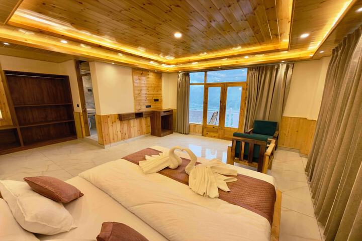 Room 5 of 39