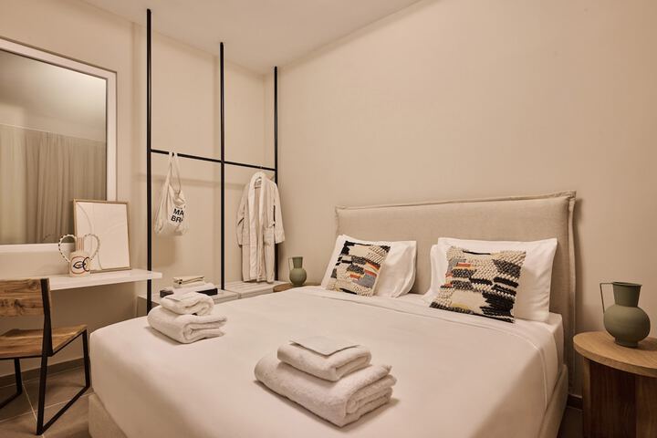 Room 5 of 20