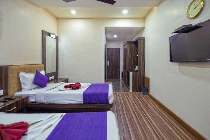 Room 25 of 83