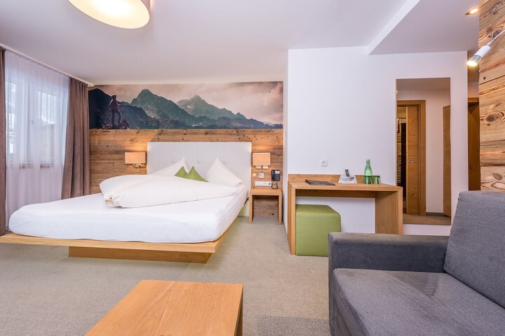 Room 17 of 72