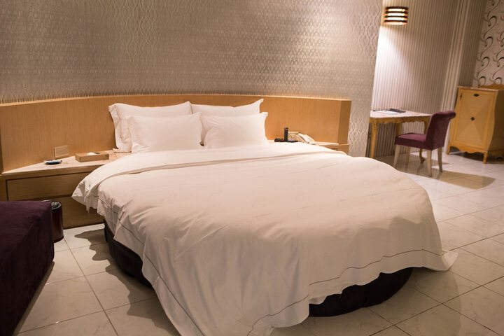 Room 14 of 79