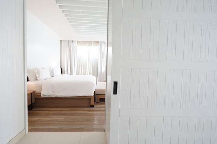 Room 12 of 92