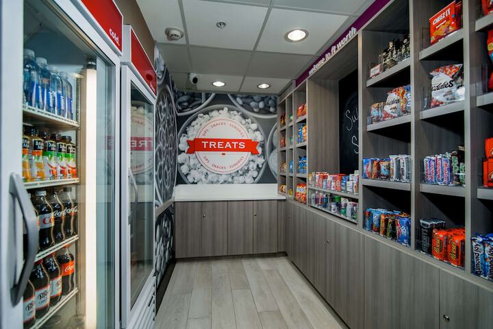Snack bar