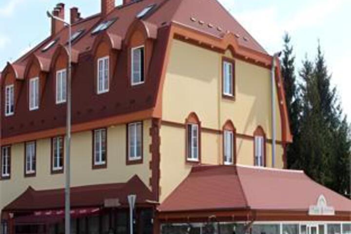 Hotel 11 of 23