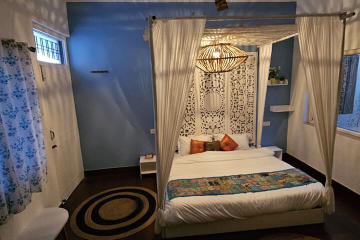 Room 10 of 63