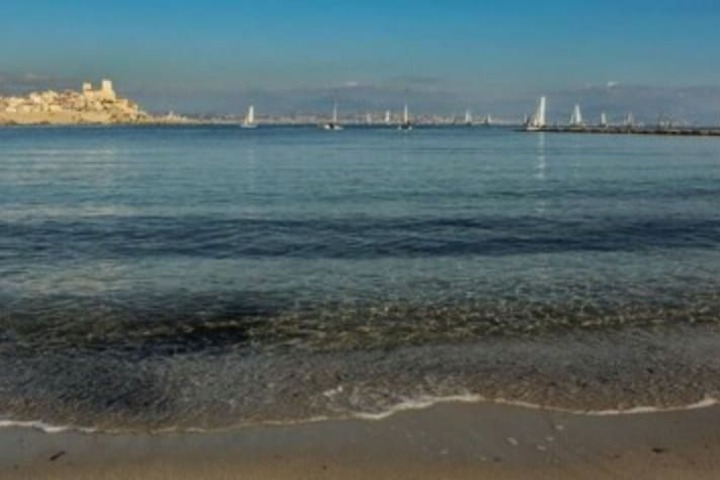 Beach 28 of 33