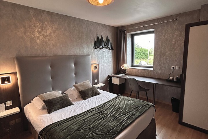 Room 14 of 34