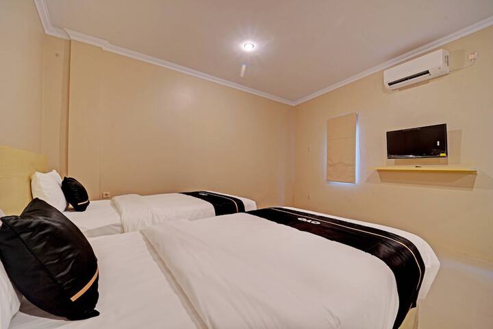 Room 13 of 15