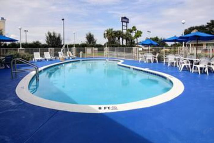 Pool 36 of 42