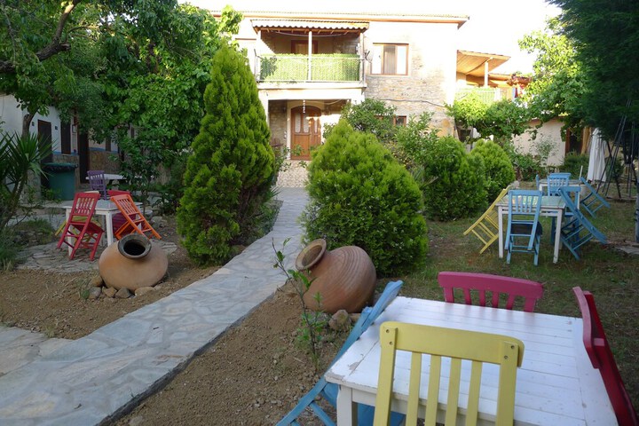Hotel Exterior 231 of 263