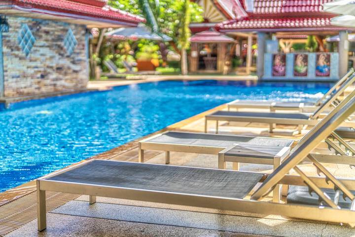 Pool 136 of 164