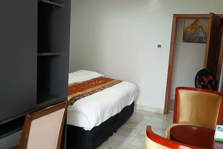 Room 14 of 56