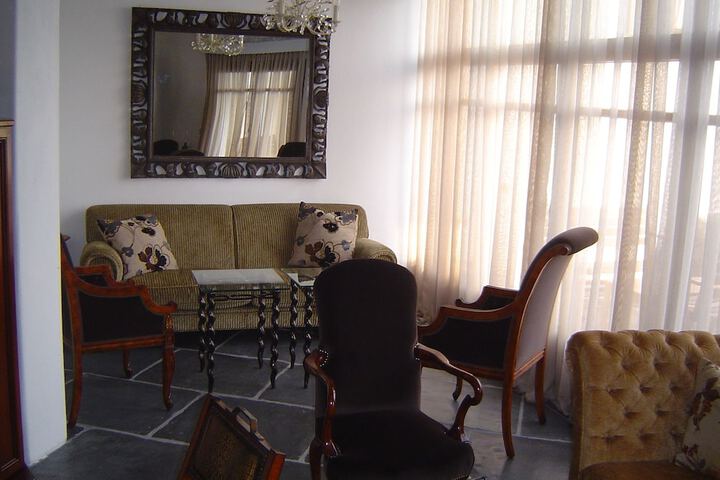 Guest Lobby