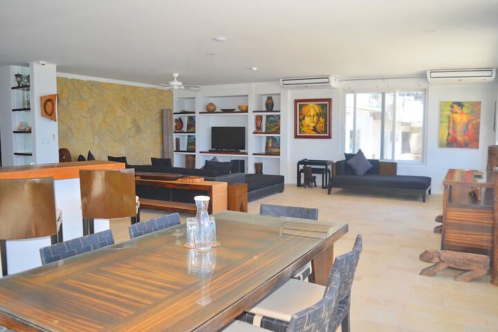 Room 51 of 208
