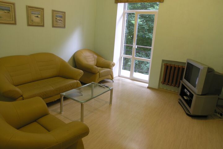 Room 4 of 62