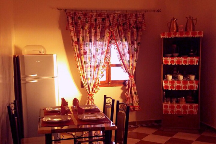Room 9 of 31