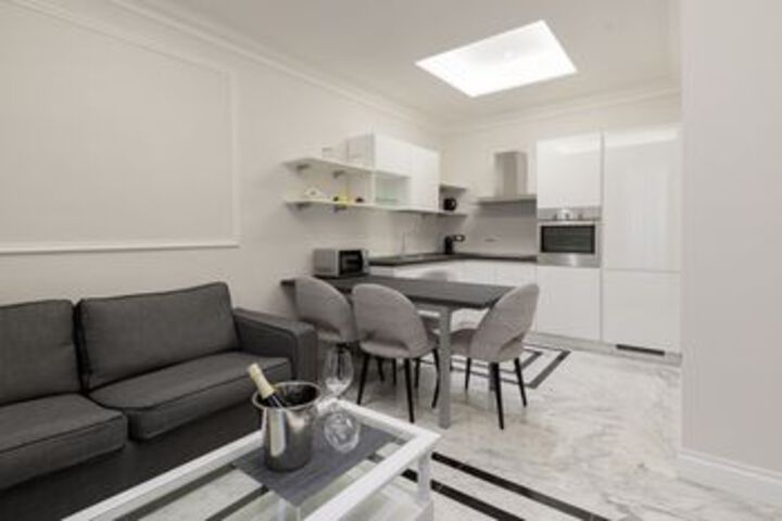 Room 16 of 22