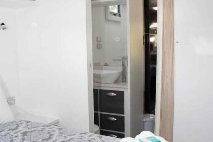 Room 4 of 35
