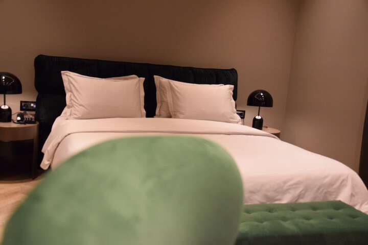 Room 29 of 77