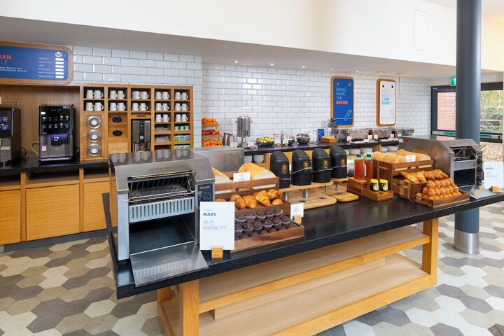 Breakfast/Coffee Service 22 of 88