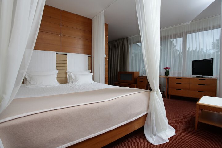 Room 26 of 158