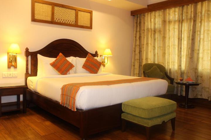 Room 10 of 40